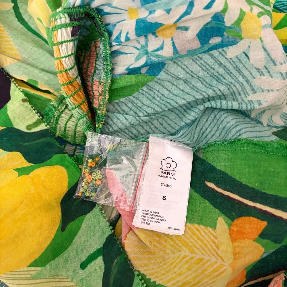 NEW!! FARM RIO Vintage Toucans Smocked‎ Peplum Top Blouse Tropical Small
